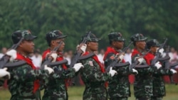 တားမြစ်မှုကြားက မွန်တော်လှန်ရေးနေ့စစ်ရေးပြ ကျင်းပ