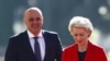 Северна Македонија, на пример, треба да го реформира своето деловно опкружување, да создаде ефикасна јавна администрација, да има здрави јавни финансии и да ја подобри борбата против корупцијата