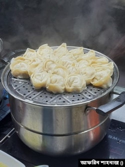মোমো