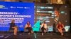 Un panel de mujeres expertas en nuevas tecnologías y economía discuten la importancia de cerrar las brechas de género durante la Conferencia CAF en Washington el 2 de junio de 2023.