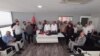 Bağlar ilçe binasında eski milletvekillerinden İlhan Cihaner ile birlikte basın toplantısı düzenleyen Recep Yavuz, 27 Eylül’de yapılması planlanan ilçe kongresinin il yönetimi tarafından iptal edildiğini söyledi.