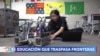 Estudiantes de California enseñan a codificar a niñas afganas 