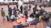 位于台北的民防团体黑熊学院1月27日第三度举行名为“蓝鹊行动”的大型户外演训，以考验台湾人在战灾下的生存力。(美国之音特约摄影谭旭东拍摄)。