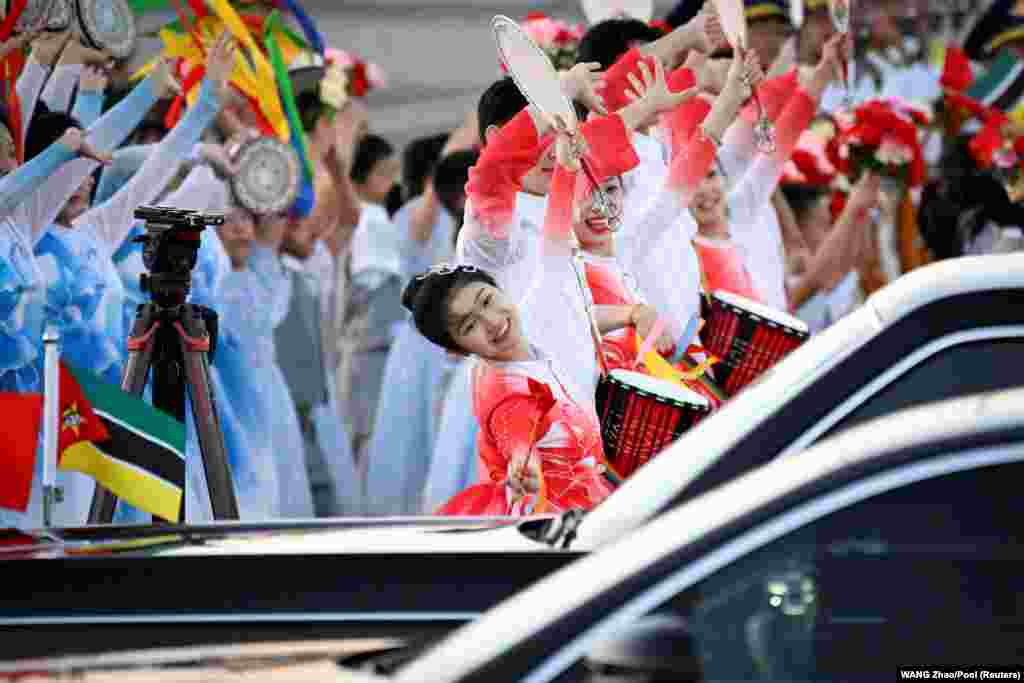 Chinese dancers perform to welcome the arrival of Mozambique’s President Filipe Nyusi at Beijing Capital Airport ahead of the Forum on China-Africa Cooperation (FOCAC), in Beijing.