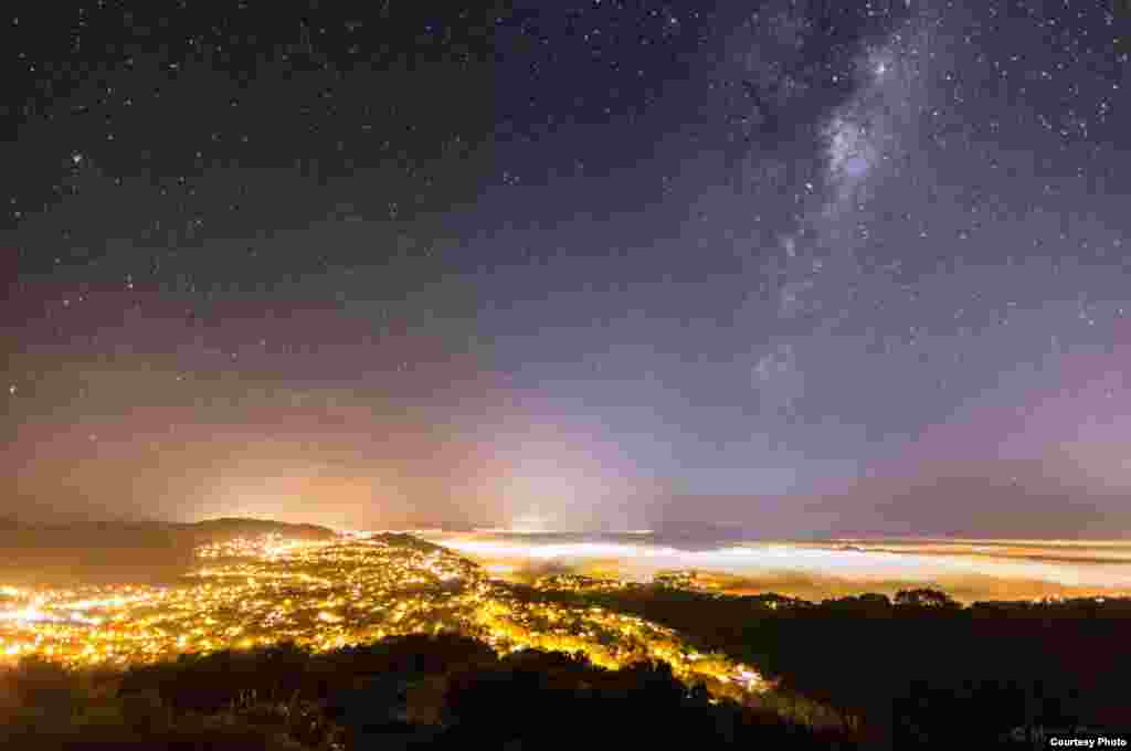 "Fog Below and the Stars Above" (Kabut di Bawah dan Bintang di Atas) oleh Mark Gee (www.markg.com.au). (Courtesy: twanight.org/contest)