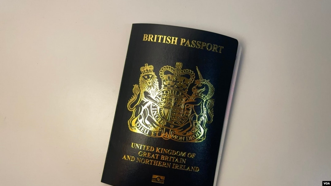 英國國民海外護照 （攝影：美國之音鄭樂捷）