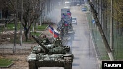 Российская военная колонна в районе Мариуполя. 21 апреля 2022г.