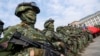 台湾士兵在高雄举行抗击中国军队入侵的军演。（2023年1月11日）