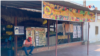 Las cifras macroeconómicas positivas o al menos la recesión de signos de crisis, como la hiperinflación, no se traducen por ahora en mejoras del panorama económico para los ciudadanos comunes en Venezuela. Ronny, vendedor de frutas y verduras en Venezuela . [Foto: Gustavo Ocando]