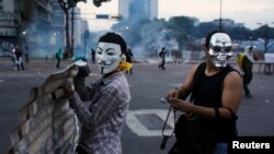 Venezuela termina semana com protestos violentos
