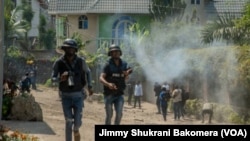 Abapolisi barashe ibyuka biryana mu maso mu baturage bigaragambyaga