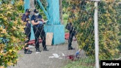 马尼拉警察在一处犯罪现场调查（资料照，2022年7月24日）
