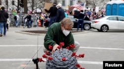 Wisconsin'in başkenti Madison'da ''evde kal'' talimatının süresinin uzatılması Nisan ayında protesto gösterilerine neden olmuştu.