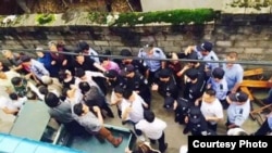 當局強拆麗水市蓮都區碧湖鎮平一村平原教會十字架(傅希秋牧師推特圖片)