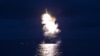 북한의 잠수함발사탄도미사일(SLBM) 시험발사 사진을 25일 관영 조선중앙통신이 공개했다.