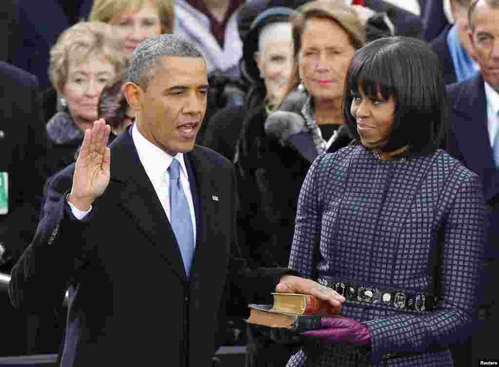 Prezident Obama və birinci xanım Mişel Obama andiçmə mərasimi zamanı