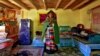 ལ་དྭགས་ཀྱི་བུད་མེད་ཚོ་ཡུལ་སྐོར་བ་བསུ་བའི་གནས་མོར་གྱུར།