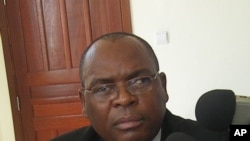 Passem-me as denúncias - Procurador do Namibe Herculano Chilanda