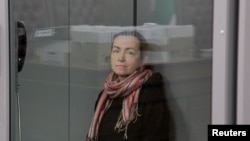 Novinarka Alsu Kurmasheva na sudskom ročištu u Kazanju