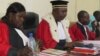 Les magistrats tchadiens en grève sèche pour revendiquer les meilleures conditions de travail, N’Djamena, Tchad, 11 septembre 2017. (VOA/André Kodmadjingar)