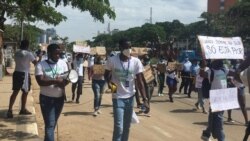Manifestação "Luanda Lixada" na capital angolana exige melhores medidas para acabar com o lixo