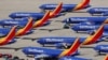 Archivo - Aviones Boeing 737 MAX 8, de Southwest Airlines, estacionados en el aeropuerto de Victorville, en Victorville, California.