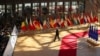 资料照：欧盟外交政策主管何塞普·博雷利（Josep Borrell）抵达欧盟峰会会场。针对俄罗斯入侵乌克兰， 欧盟领导人商讨对俄制裁。（2022年5月31日）