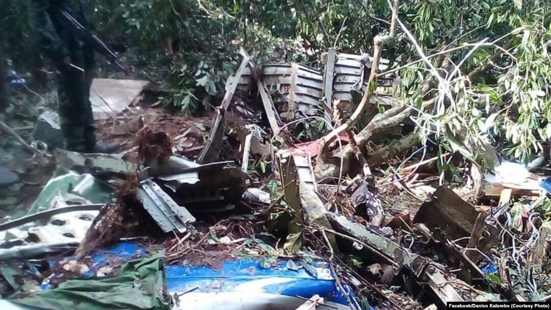 Biteni ya mpepo Antonov 72 pene na mboka Okoto, na Kole, Sankutu, 16 octobre 2019. (Facebook/Danico Kalombo)