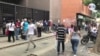 Venezuela: comerciantes celebran el “viernes negro”