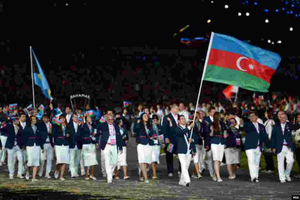 Azərbaycanın Olimpiya komandası oyunların açılışında