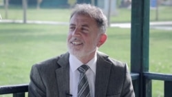 Dr. Farsat Marie pisporê dîroka Îslamê û grûpên Îslamî