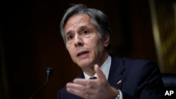Le secrétaire d'État Antony Blinken prend la parole lors d'une audience de la commission sénatoriale des relations étrangères au Capitole à Washington.