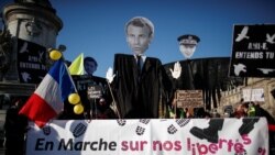 Parižani protestuju zbog "zakona o globalnoj bezbednosti" koji bi zabranio objavljivanje snimaka policije na dužnosti, u Parizu, 28. novembra 2020.