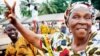 A woman at a pro-Alpha Condé rally in the Guinea capital Conakry, September 29, 2012. (N. Palus/ VOA)