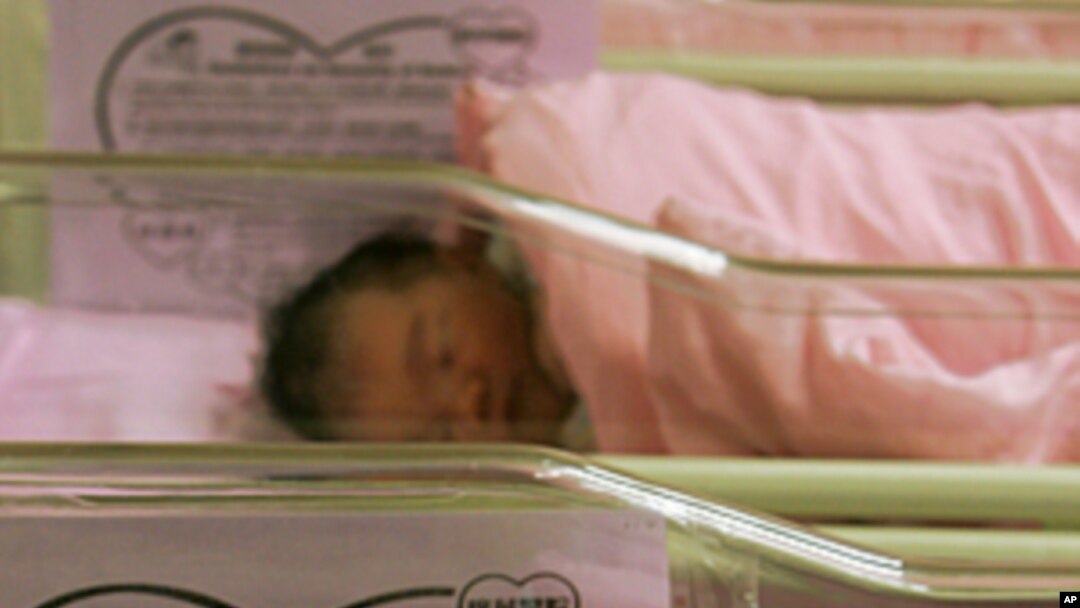 前往香港生產的大陸孕婦人數從2010年的500人猛增到去年的1650人