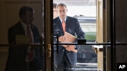 John Boehner, presidente de la Cámara de Representantes, llega al Capitolio el sábado 5 de octubre. 