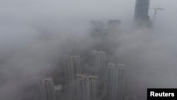 2014年2月25日雾霾笼罩的青岛开发区