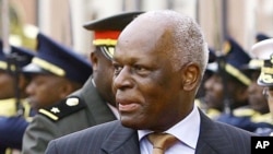 Angola: Presidente defende mudanças pacíficas; oposição insatisfeita