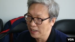 中國政治轉型學者張博樹(美國之音宋德成拍攝)