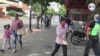 Esta decisión ha sido aceptada por algunos, pero rechazada por otros.