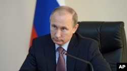 Vladimir Putin dijo que unos 5.000 a 7.000 rusos y de otros países de la exUnión Soviética luchan en las filas del Estado Islámico.