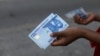 Nigeria's Central Bank Deploys 30,000 Agents in Final Recall of Old Currency 