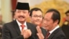 Kepala Badan Intelijen Negara (BIN) Jenderal Budi Gunawan (kiri) bersama pendahulunya Sutiyoso di Istana Negara (9/9). (Biro Pers Kepresidenan)