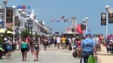 Kampung Amerika: Piknik Nok Pantai AS Mulai Rame