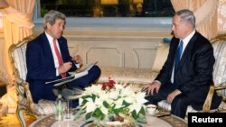 美国国务卿克里与以色列总理内塔尼亚胡举行会晤