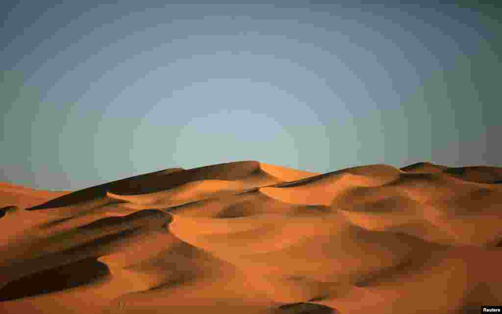 Dunes in the Libyan desert in Ghat, about 1,360 km (845 miles) south of Tripoli, Libya