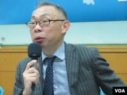 位於台北的師範大學政研所教授范世平