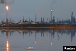 委内瑞拉国家石油公司(PDVSA)的炼油厂（2016年11月17日）
