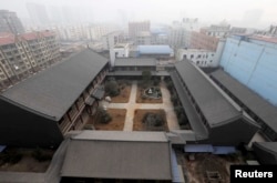 这2014年1月19日披露的谷俊山在家乡河南未完工的谷家大院
