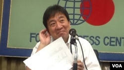 日本朝日新闻特别编辑委员 星浩 分析选举后对华外交（美国之音小玉提供）